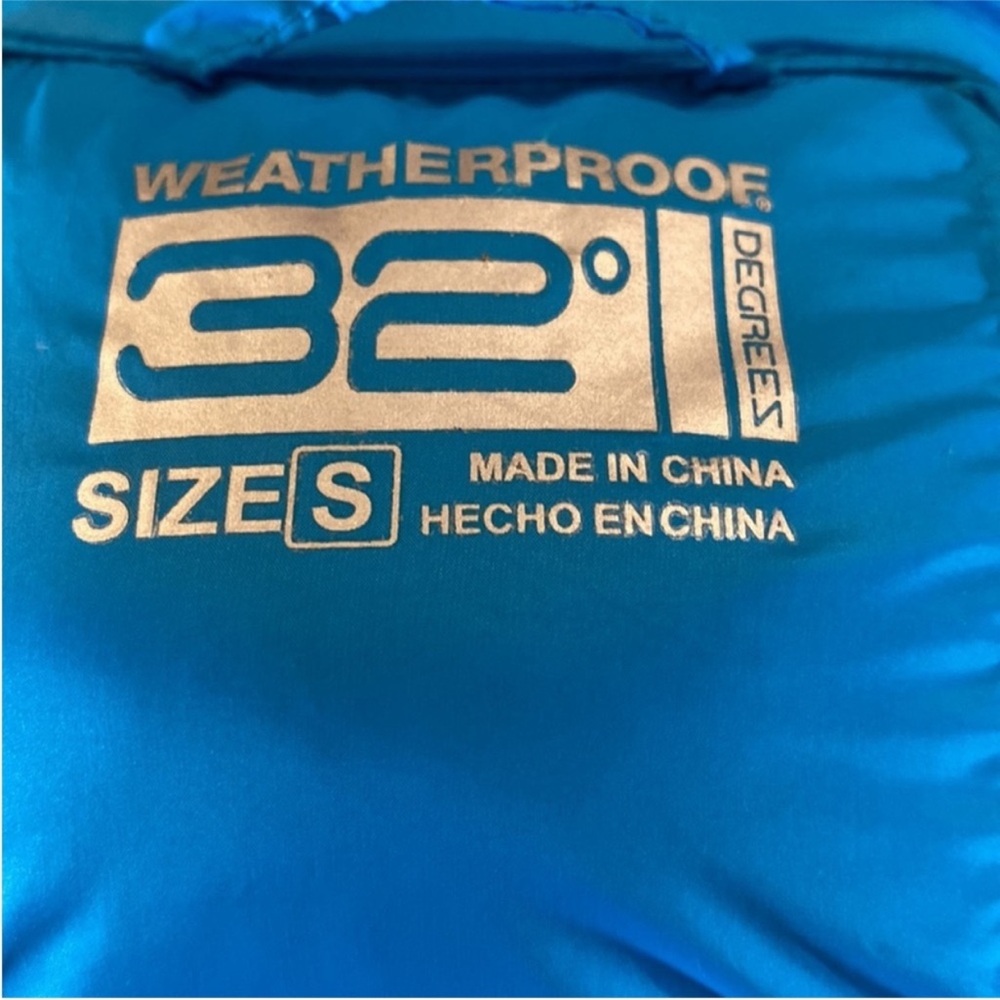 Weatherproof Ultra Light Down Jacket - Picture 8 of 11